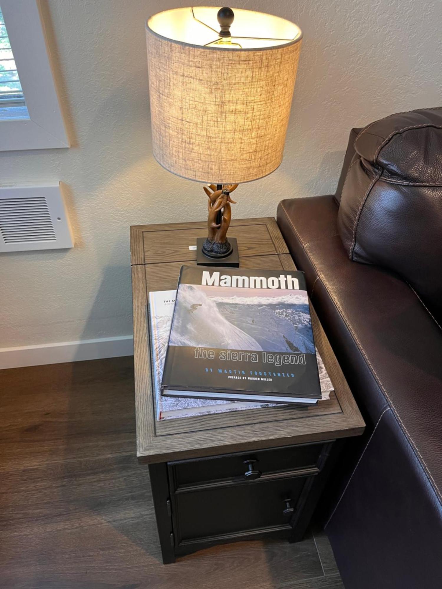 Tastefully Remodeled At Mammoth & Racquet Club, Hot Tub, Garage, 10 Min Walk To Lifts Apartment
